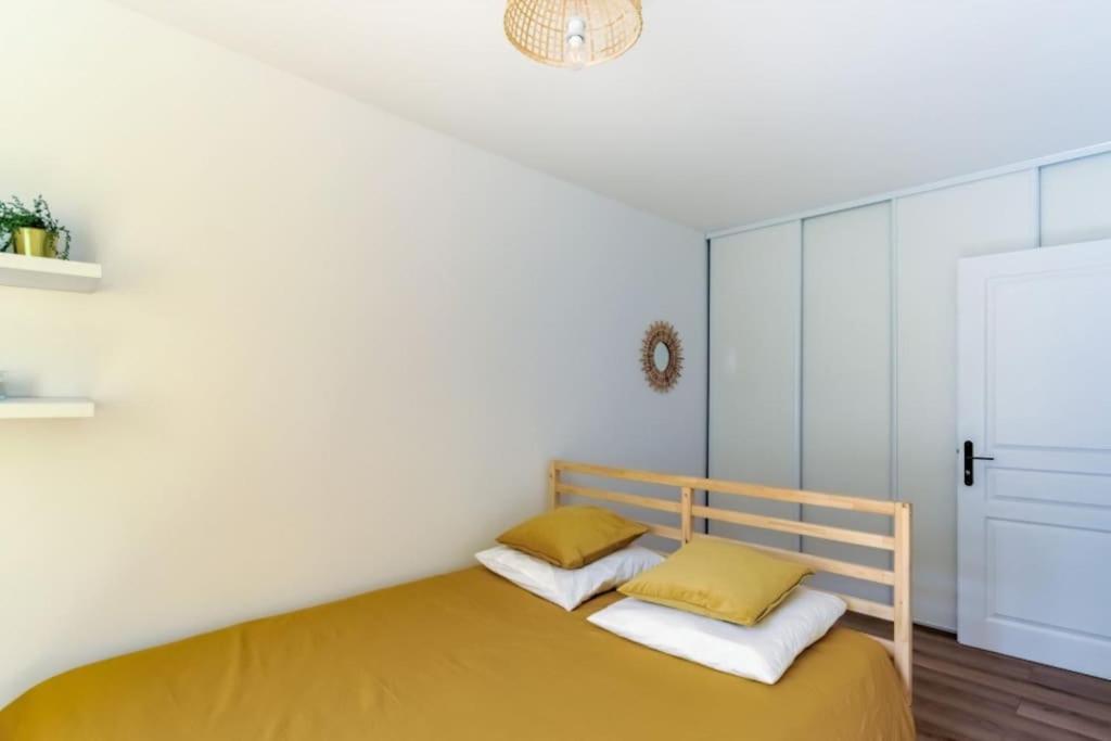 2 Bedroom Apartment In The Heart Of Марсель Экстерьер фото