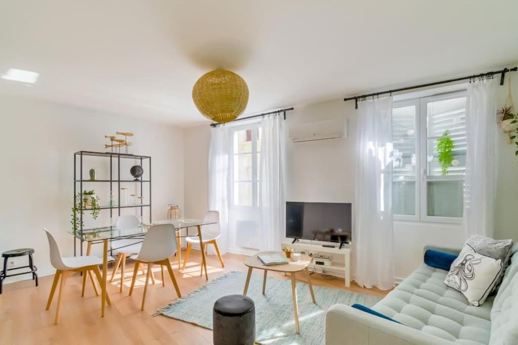 2 Bedroom Apartment In The Heart Of Марсель Экстерьер фото